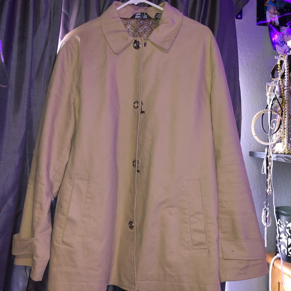 Beautiful Tan Coat